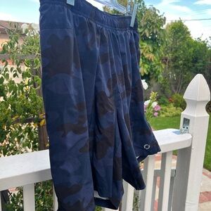 Equinox Men's Athletic Shorts - Blue Camo Large size